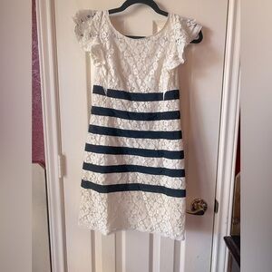 NWT BCBG MaxAzria Renata lace silk ivory with black Stripes dress size 2